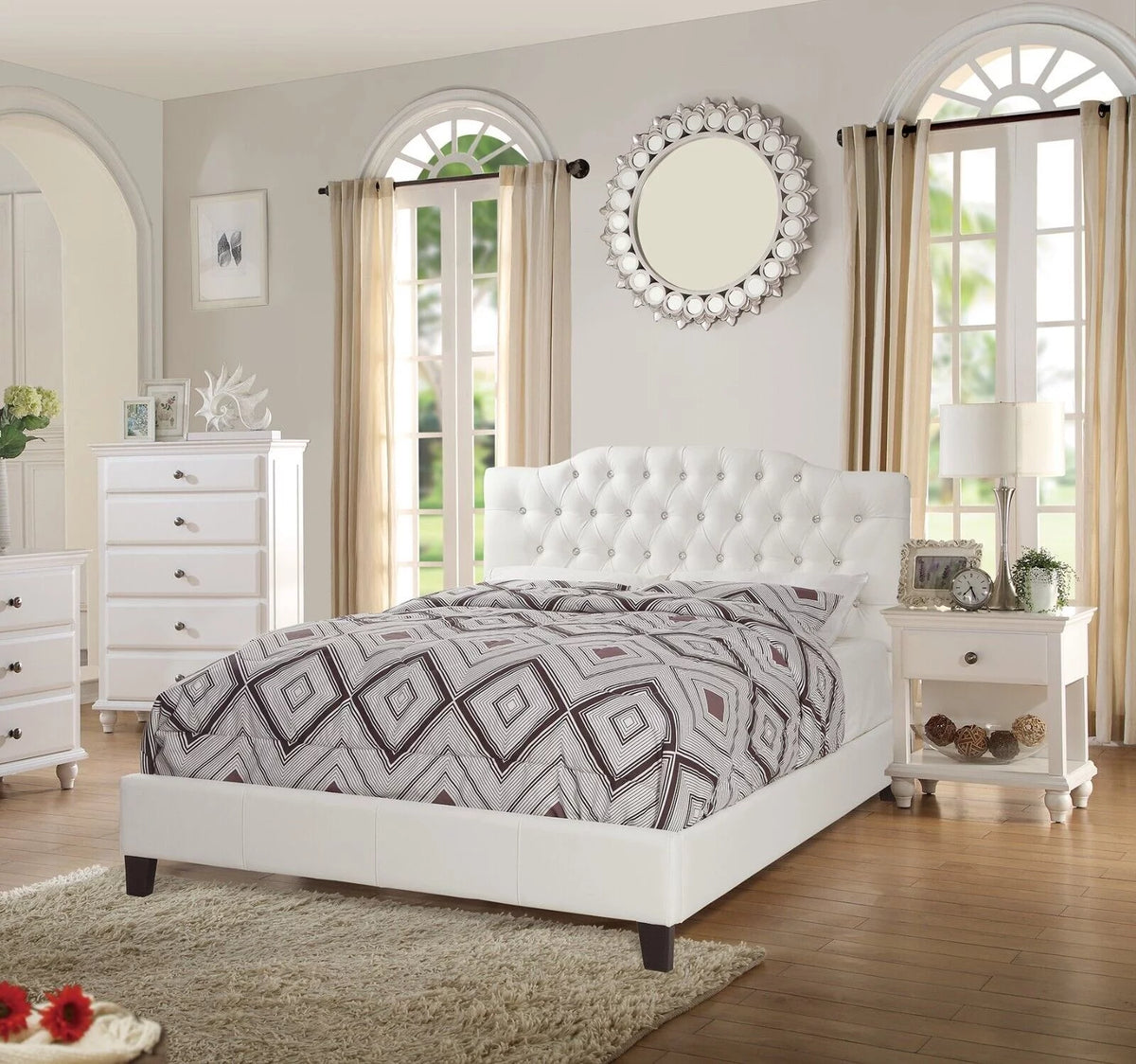 King Size Bed with 2 Nightstands White Faux Leather T8757