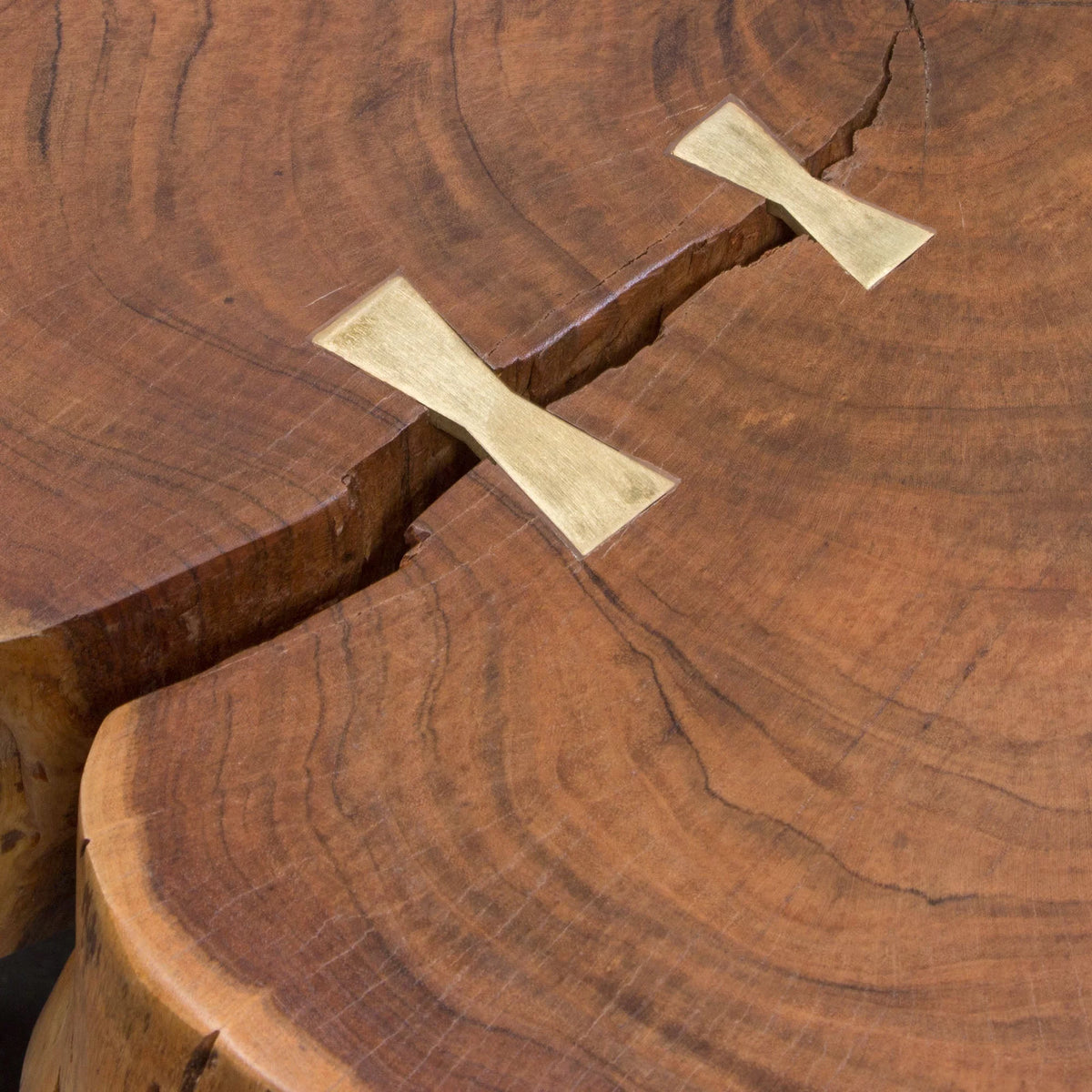 Natural Acacia Live Edge Cocktail Table with Black Iron Legs O55524