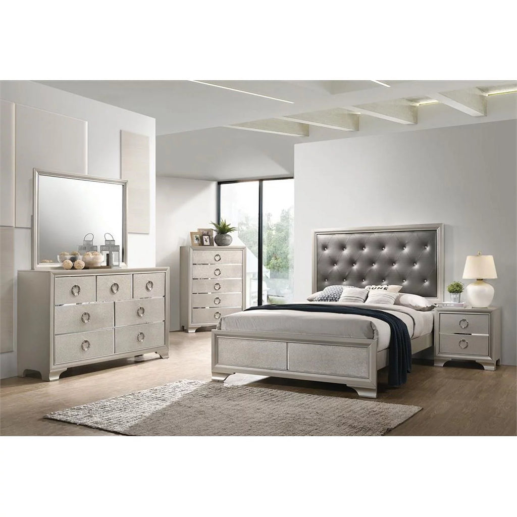 4-piece Wood Eastern King Bedroom Set S889241